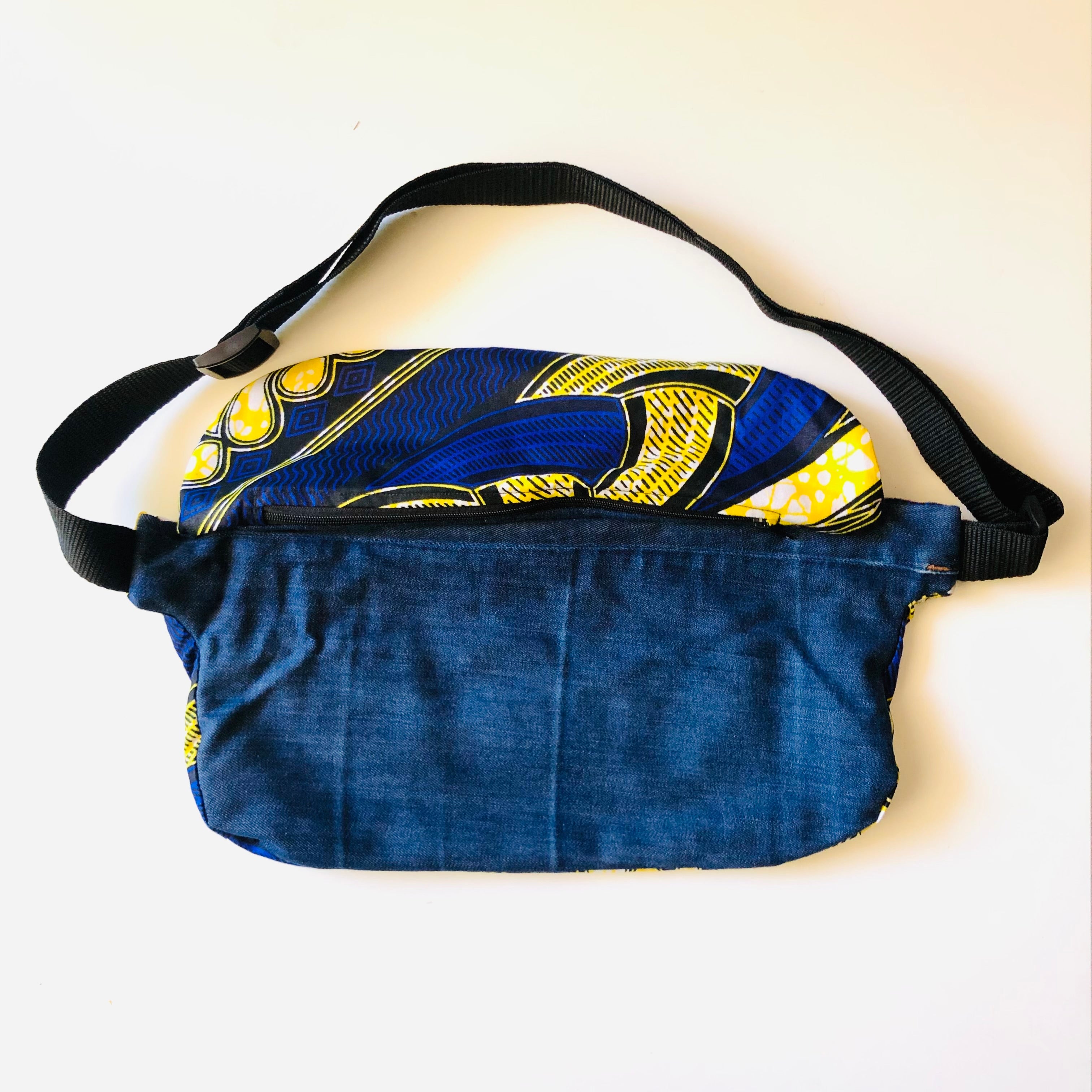 PIOLOU Le Sac Banane La banane wax bleue et jaune PM