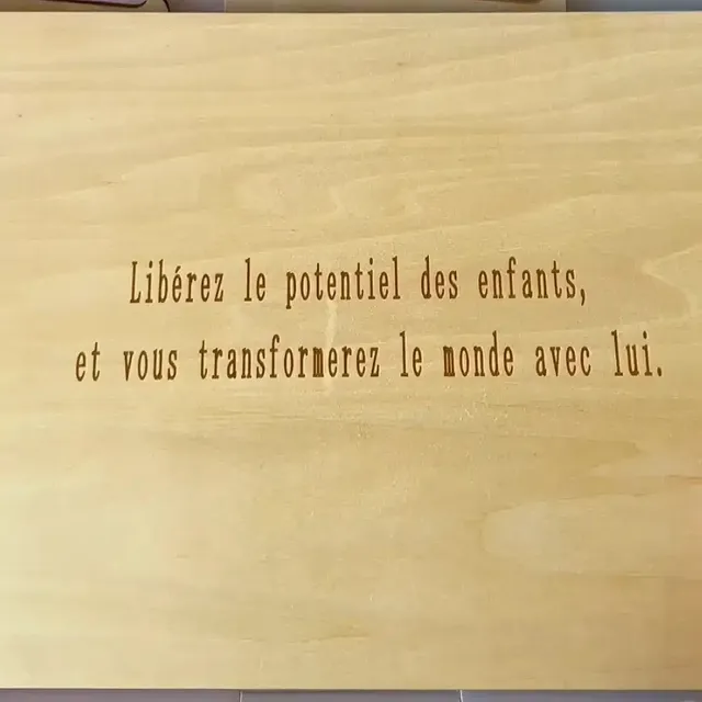 Baby-Crea Puzzle bébé en bois personnalisé message au dos
