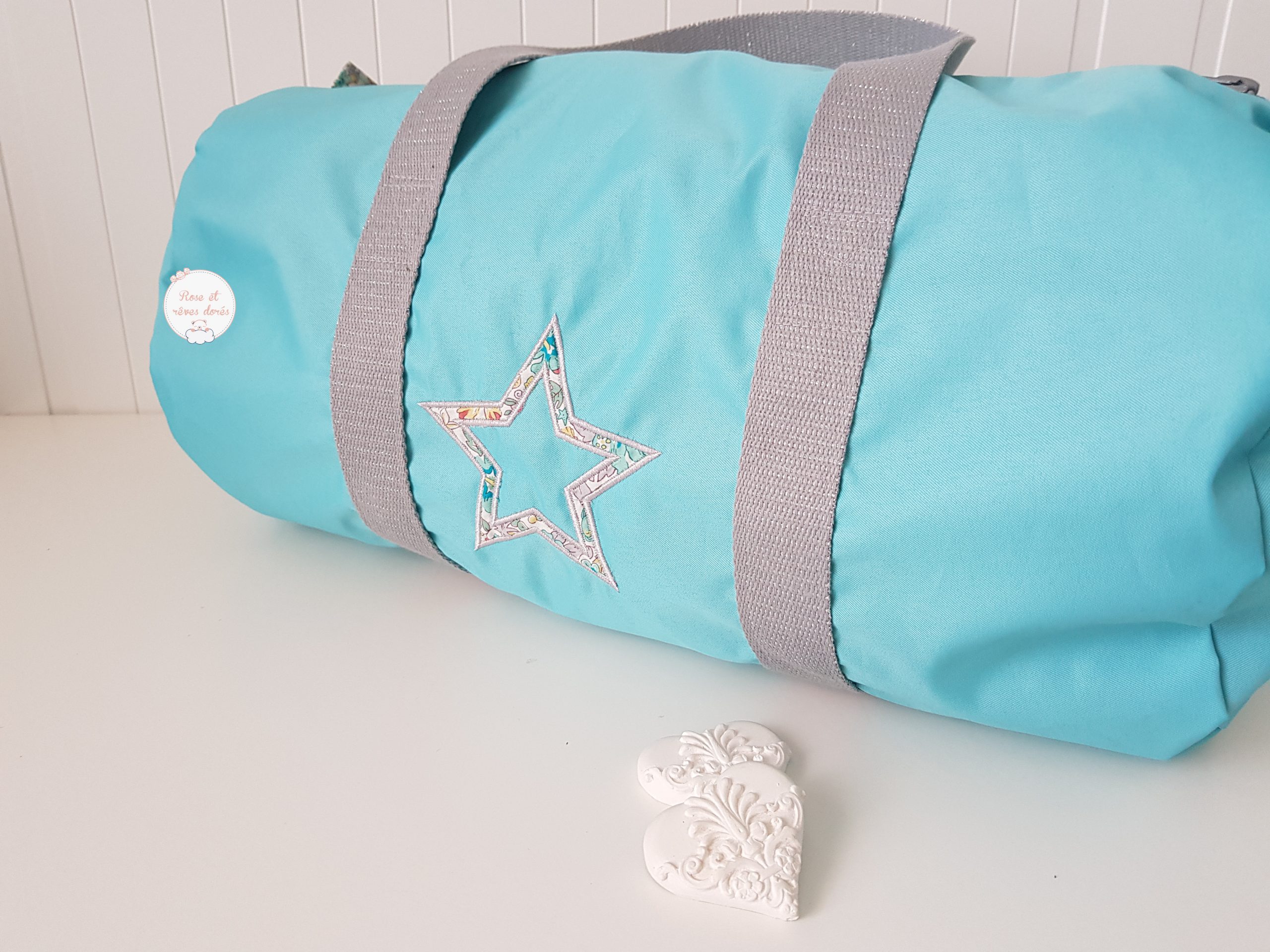 Rose et rêves dorés Créations sur-mesure sac polochon personnalisable