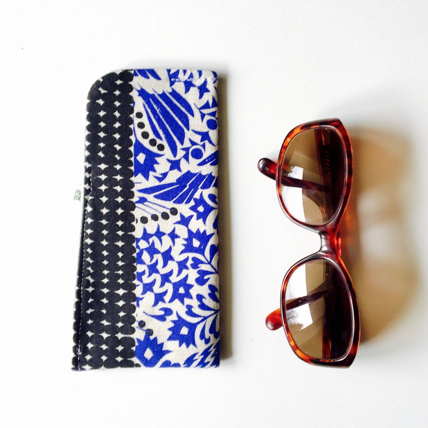 PIOLOU L'etui à Lunettes Etui à lunettes fleuri oiseau bleu roi