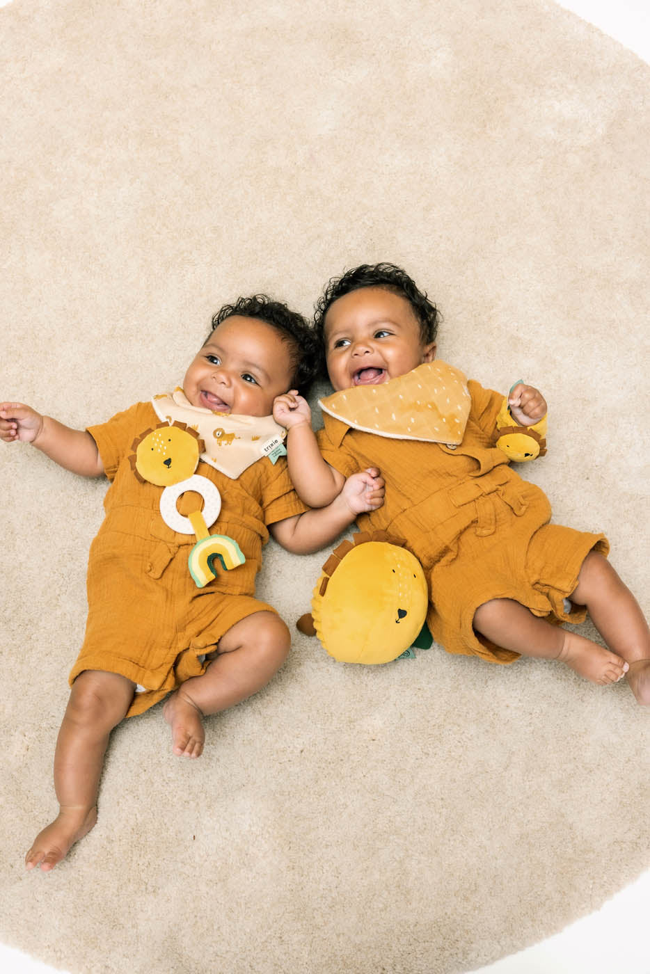Trixie Baby Premiers jouets Mr. Lion jouet de dentition silicone