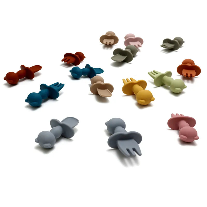 Baby-Crea Vaisselle Bébé Couvert pour Bébé en Silicone couvert rouge tomette DME