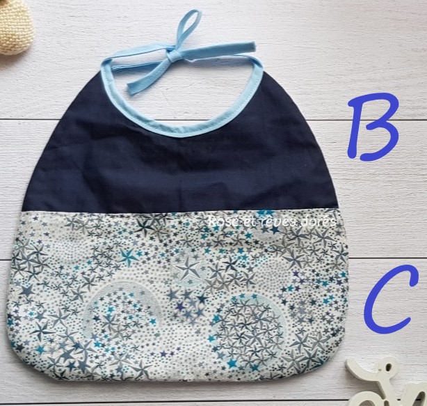 Rose et rêves dorés Créations sur-mesure Bavoir sur mesure personnalisé