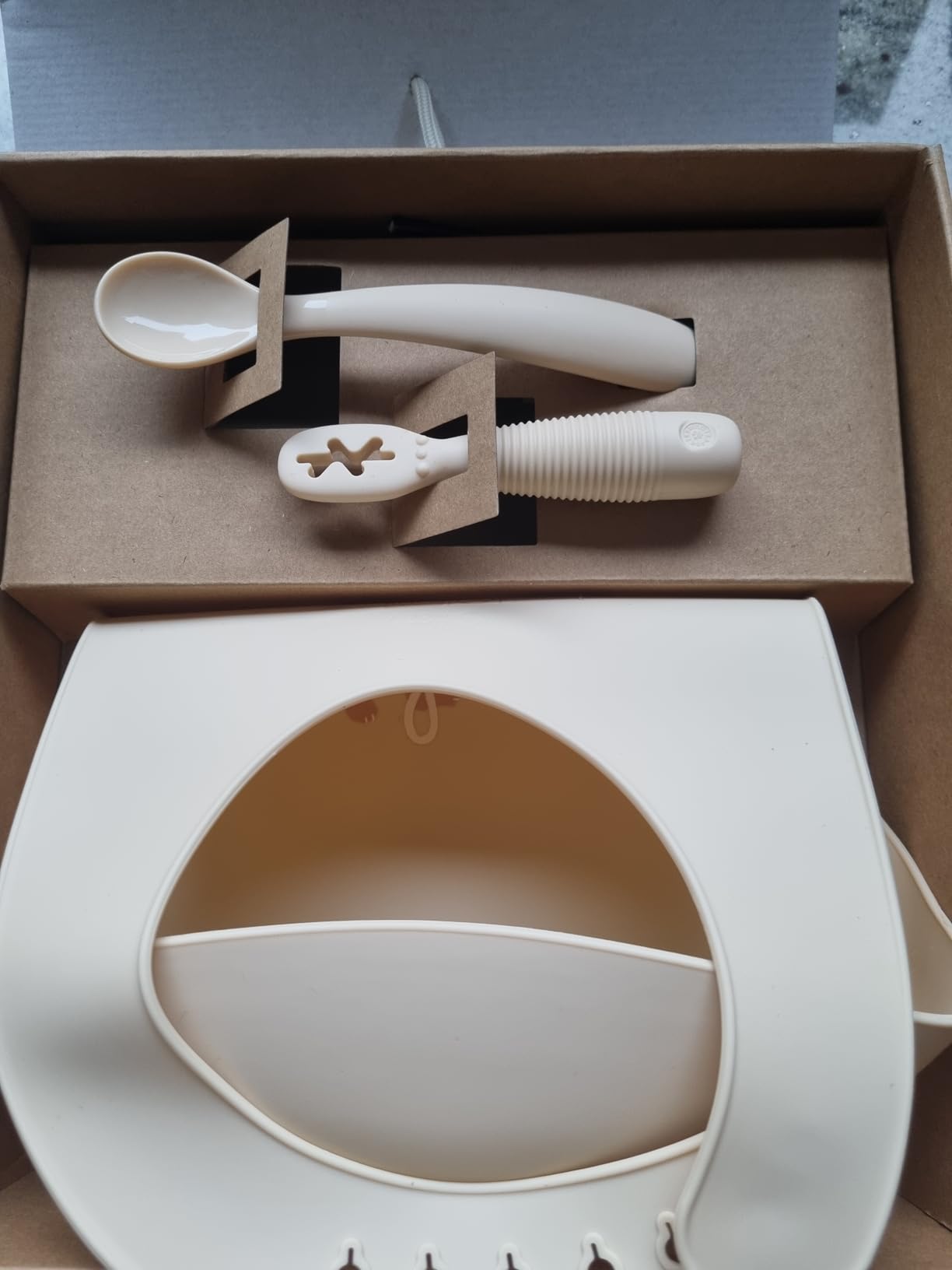Babymoov coffret premiers repas bébé en silicone Mini Roar beige