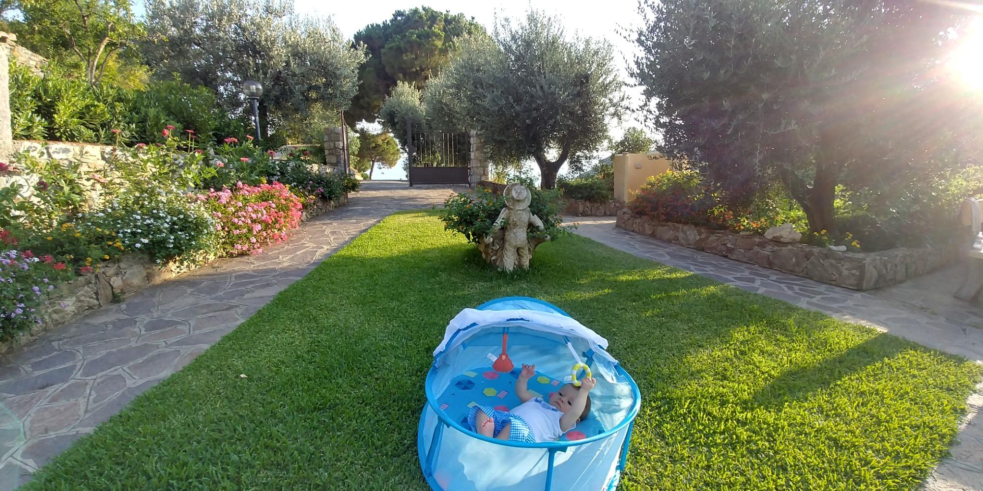 Babymoov Babyni aire de jeux bébé Marinière anti-UV FPS 50+