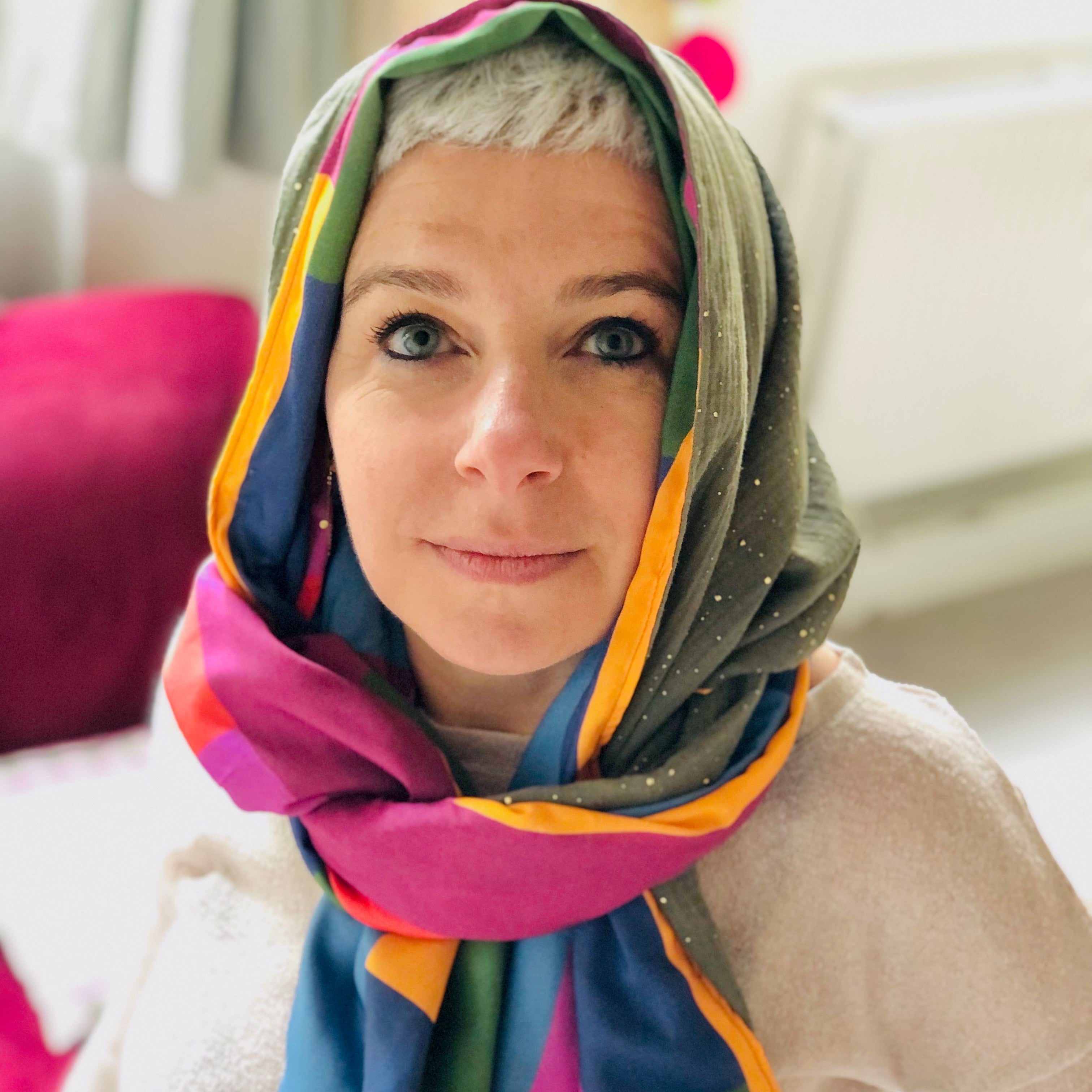 PIOLOU Le foulard Foulard réversible gaze de coton vert kaki et viscose multicolore géométrique